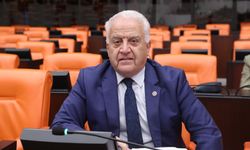 Becan, OSB'lerle ilgili araştırma önergesi verdi