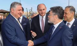 CHP'li Belediye Başkanı, Tarım Bakanını karşıladı