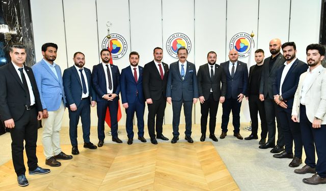 Genç Girişimciler Kurulundan Dilara Altan ve ekibine destek