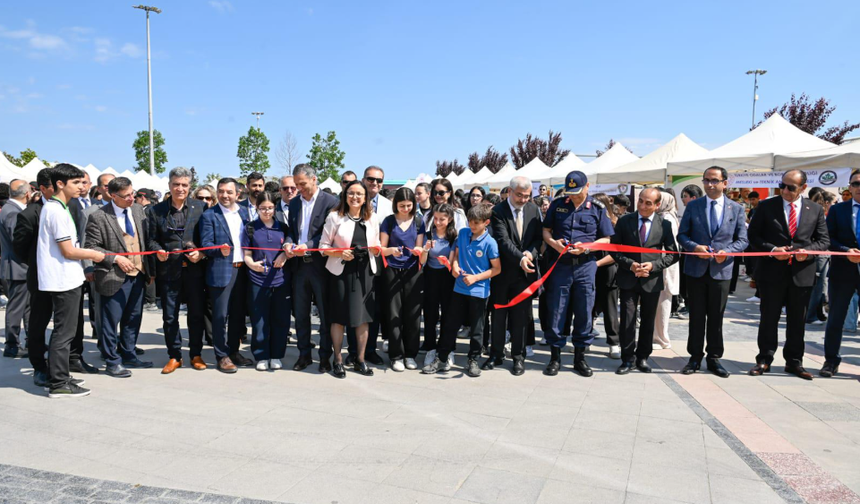 Mesleki ve Teknik Eğitim Fuarı Yoğun İlgi Gördü