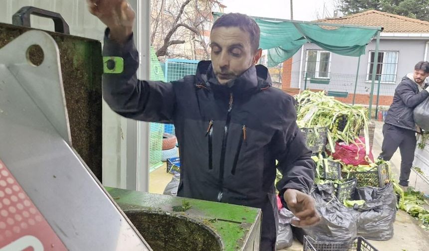 Çınarcık'ta pazar atıkları gübreye dönüşüyor
