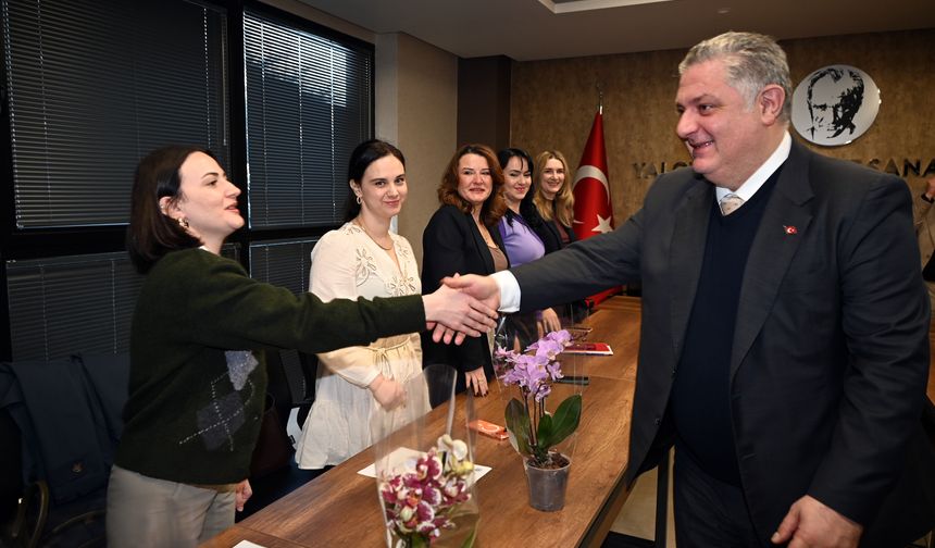 Mehmet Gürel, üreten kadınlarla buluştu