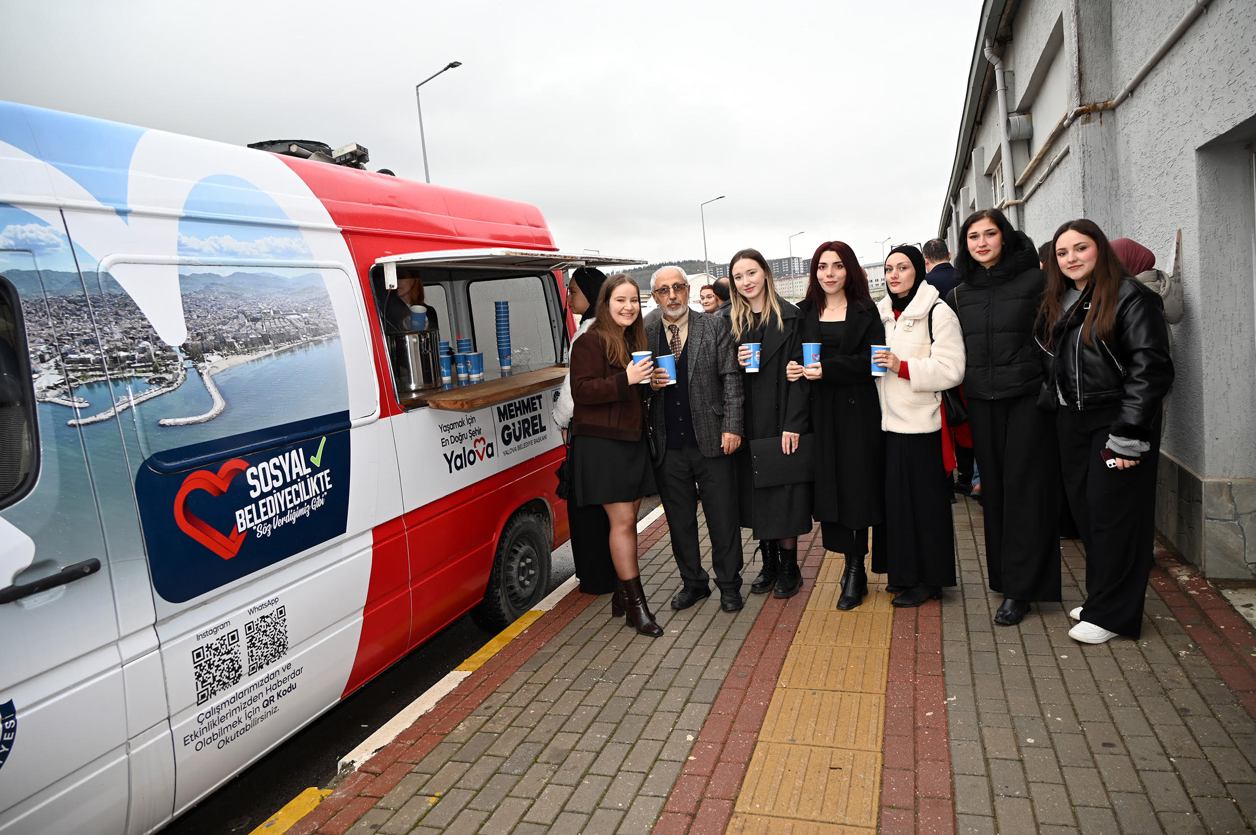 Yalova Belediyesi Çorba Dağıttı 1