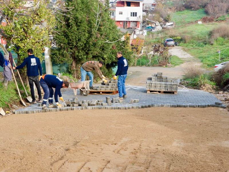 Yalova Beledi̇yesi̇ Parke Taşi 1