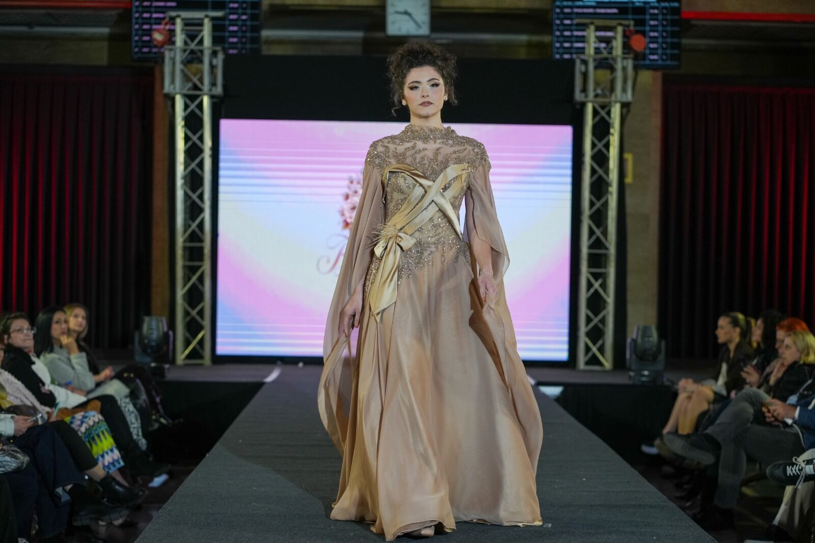 Büşra Canay 4