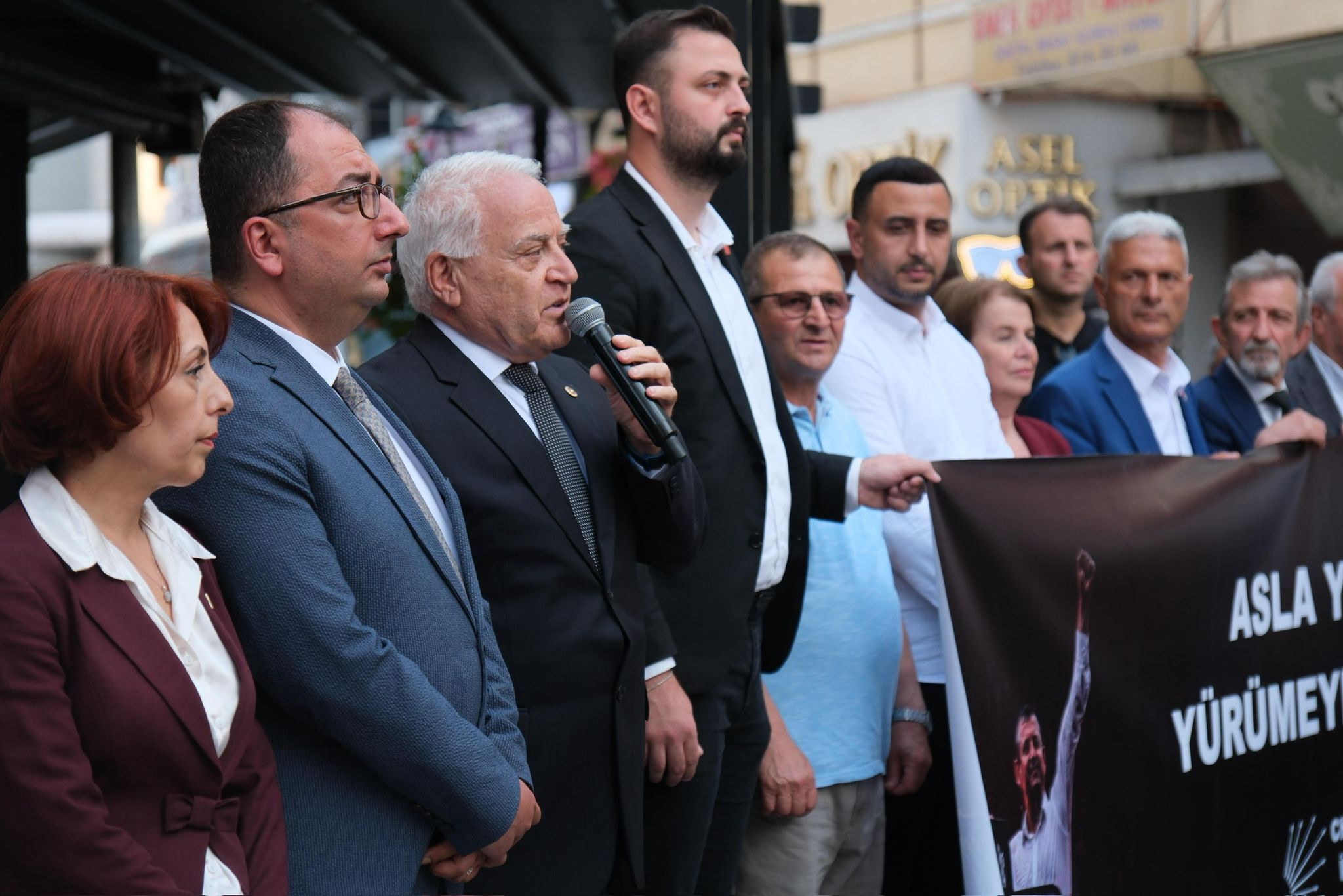 Chp Yalova Özgür Özel Destek 3